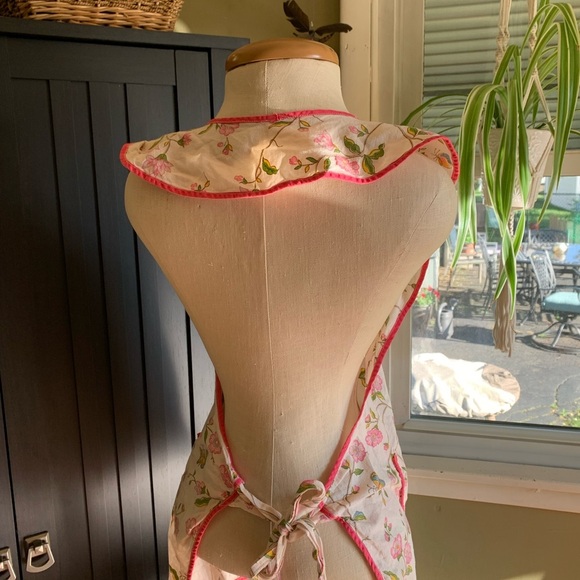 Set of Two Handmade Vintage Mid-Century Cooking Aprons Set - Picture 3 of 16